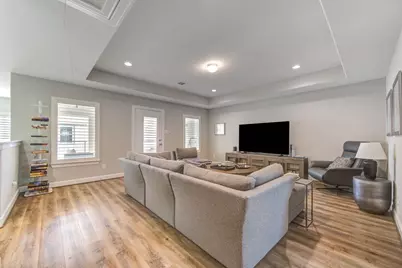 911 W 35th Street #D, Houston, TX 77018 - Photo 32