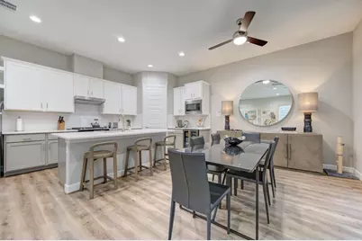 911 W 35th Street #D, Houston, TX 77018 - Photo 10