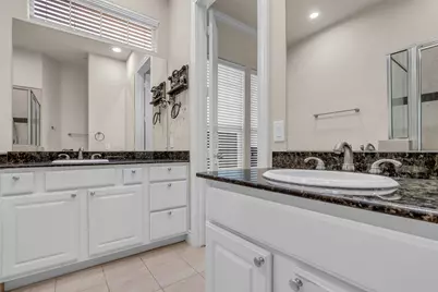 2835 Clinton Drive, Houston, TX 77020 - Photo 10