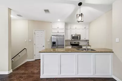 5303 Avenue J, Houston, TX 77011 - Photo 1