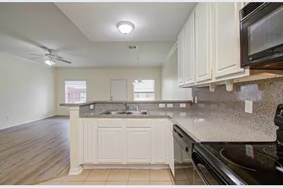 3815 Shire Valley Drive, Missouri City, TX 77459 - Photo 10