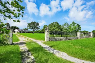 12746 Roy Rd, Pearland, TX 77581 - Photo 2