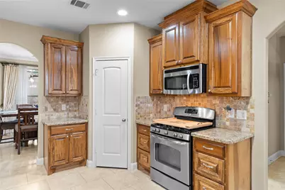 906 Fairbanks Drive, Magnolia, TX 77354 - Photo 10