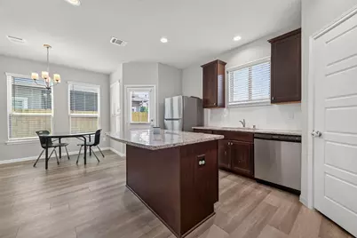24711 Teton Hollow Trail, Houston, TX 77336 - Photo 14