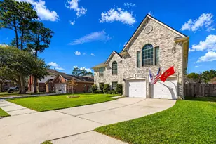 14014 Gray Bear Cir, Cypress, TX 77429 - Photo 2