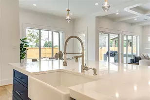 1721 Du Barry Ln, Houston, TX 77018 - Photo 16