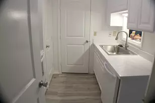 2425 Underwood St, Houston, TX 77030 - Photo 10
