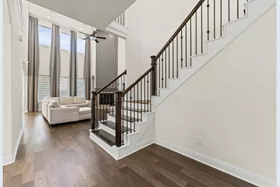 6126 Garden Lakes Lane, Sugar Land, TX 77479 - Photo 16