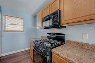 14018 Blue Falls Dr, Sugar Land, TX 77498 - Photo 12
