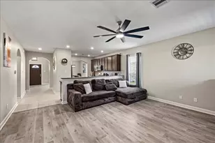 7820 Quartz Ln, Texas City, TX 77591 - Photo 12