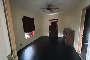 214 Bolden St, Houston, TX 77029 - Photo 14