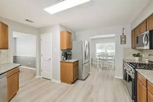 16848 Greenhouse St, Conroe, TX 77385 - Photo 8