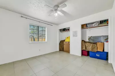 14554 Sycamore Lake Road, Houston, TX 77062 - Photo 20