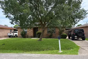8842 Barton St, Houston, TX 77075 - Photo 18