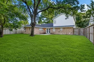 2305 Peach Ln, Pasadena, TX 77502 - Photo 32