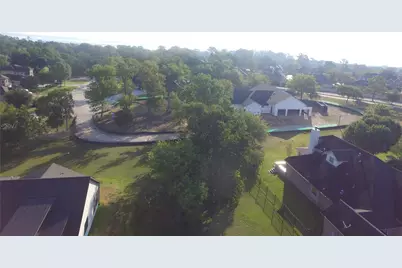 26 Hillsborough Drive E, Montgomery, TX 77356 - Photo 6