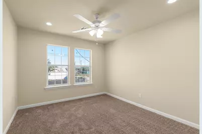 7754 Avenue J, Houston, TX 77012 - Photo 16