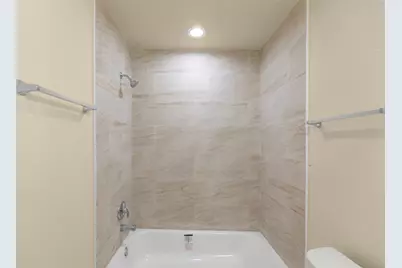 7754 Avenue J, Houston, TX 77012 - Photo 24