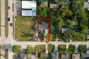 7438 Stephanie Dr, Deer Park, TX 77536 - Photo 2