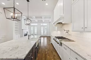 411 W 24th St, Houston, TX 77008 - Photo 12
