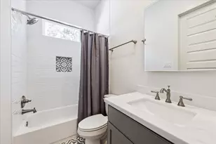 411 W 24th St, Houston, TX 77008 - Photo 28