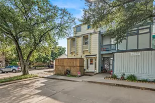 2019 Lakewood Ct, Willis, TX 77318 - Photo 2