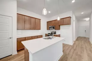 1077 Garnet Star Dr, La Marque, TX 77568 - Photo 4