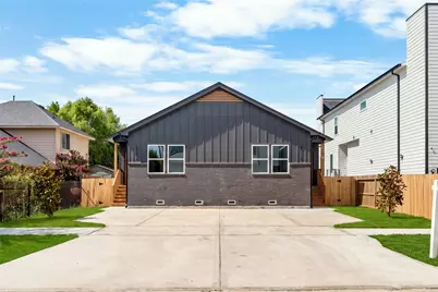 5321 Rue Street, Houston, TX 77033 - Photo 1