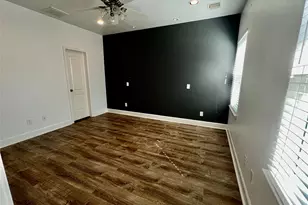 312 Mission Ln, Houston, TX 77011 - Photo 18