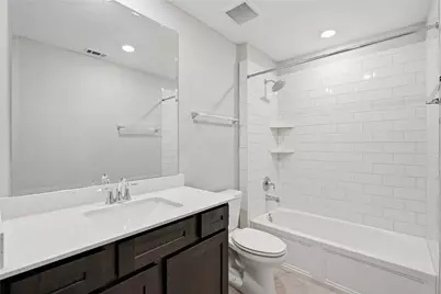 4739 Glen Isle Drive, Houston, TX 77009 - Photo 28