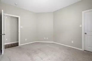 4739 Glen Isle Dr, Houston, TX 77009 - Photo 24