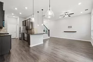4739 Glen Isle Dr, Houston, TX 77009 - Photo 10
