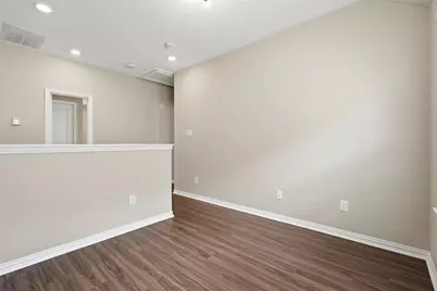 4739 Glen Isle Drive, Houston, TX 77009 - Photo 14