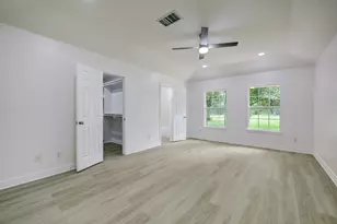 7442 Tall Pines Dr, Houston, TX 77088 - Photo 14