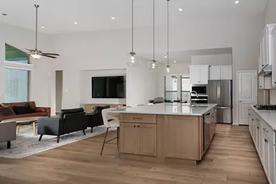 32236 Highwood Green Lane, Conroe, TX 77385 - Photo 10