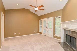 294 Sugar Berry Cir, Houston, TX 77024 - Photo 18