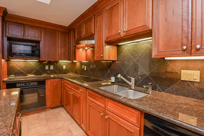 294 Sugarberry Circle, Houston, TX 77024 - Photo 14