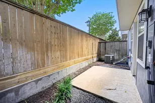 11924 Stirling Row Ln, Houston, TX 77082 - Photo 34