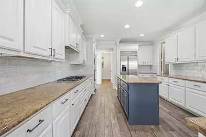 8823 Hollow Banks Lane, Houston, TX 77095 - Photo 18