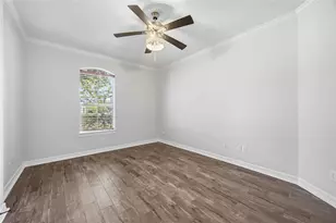 8823 Hollow Banks Ln, Houston, TX 77095 - Photo 8