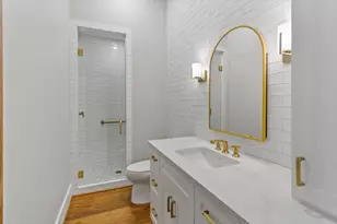 2341 Maroneal St, Houston, TX 77030 - Photo 20
