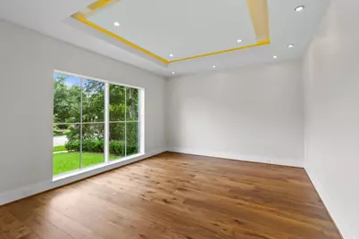 2341 Maroneal St, Houston, TX 77030 - Photo 6