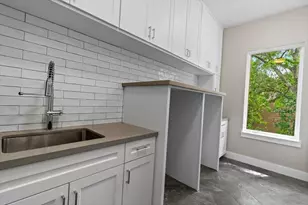 2341 Maroneal St, Houston, TX 77030 - Photo 38
