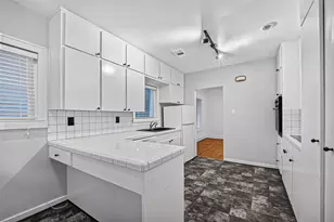1758 Hawthorne St, Houston, TX 77098 - Photo 8