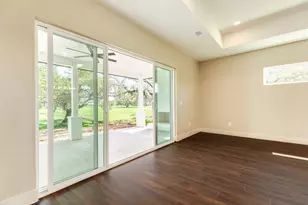 1737 Flintlock Ct, Angleton, TX 77515 - Photo 10