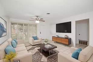 5542 Holly St, Houston, TX 77081 - Photo 2