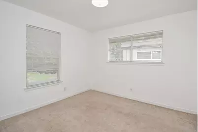 5542 Holly Street #207, Houston, TX 77081 - Photo 28