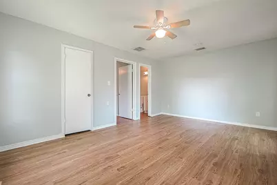 4810 Carmen Street, Houston, TX 77033 - Photo 14