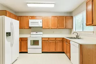 38 Camberwell Ct, Spring, TX 77380 - Photo 8