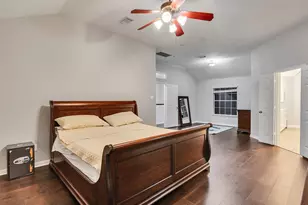 2146 Brittany Colony Dr, League City, TX 77573 - Photo 32
